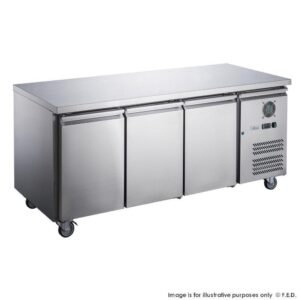 FED-XUB6C18S3V 1795mm Wide 600mm Deep S/S Three Door Storage Counter Fridge
