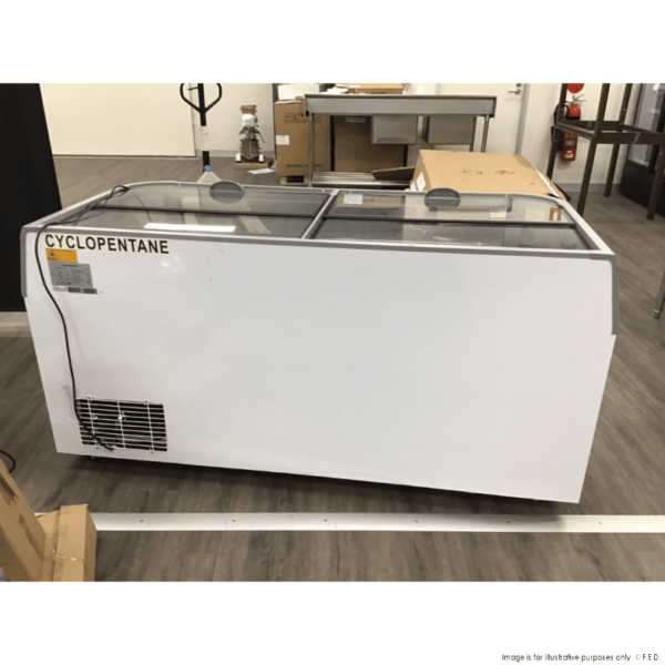 ZCD-E185G F.E.D Thermaster Supermarket Island Freezer w/ Glass Sliding Lid - Image 3