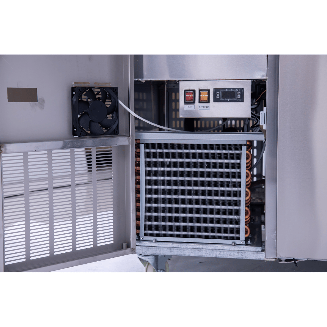 Thermaster Two Door Cold Bench Salad Station 5x1/1 GN Pans - PG180FA-XB - Image 4